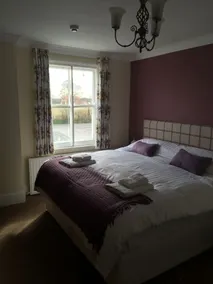 White Swan, Deighton - Image 5