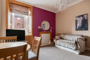 Albion Terrace Apartment - Image 2