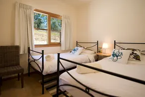 McGintys Stone Cottage - Image 3