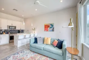 2 Homes in 1! Centrally Located Near Soco - Image 3