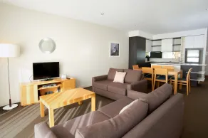 Amity Apartment Hotel South Yarra - Image 3