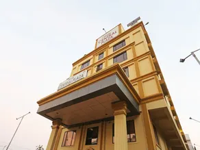 Hotel Central Plaza By OYO Rooms - Image 3
