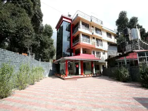 OYO 9942 Hotel Ravine - Image 4