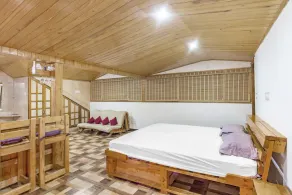 GuestHouser 1 BR Bed & Breakfast 83ac - Image 4