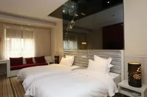 Traffic Hotel Chengdu - Image 4