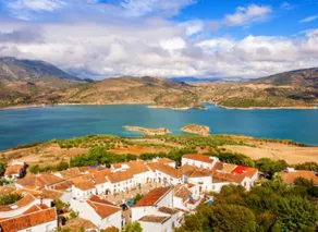 104240 House in El Gastor - Image 4
