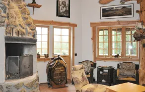 2 Bedroom Accommodation in Mora - Image 4