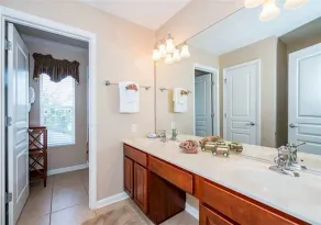 Loyalty Vacation Homes - Image 4