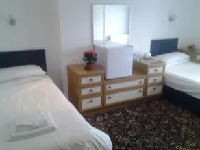 Abingdon Lodge Hotel - Image 4