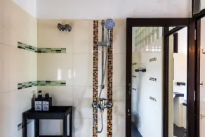 9225sf 6BR 27PAX Private Pool Villa, 1km to KLCC - Image 3
