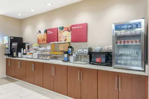 Comfort Suites Cincinnati Airport - Image 2