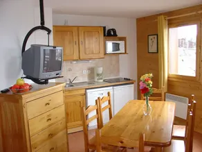 Superb Chalets and Lodges Situated at 2000 m - Image 2