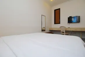 Jim's Residence - Image 5