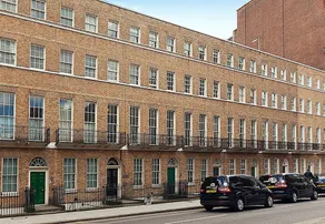 Classic home and garden in Bloomsbury - Image 4