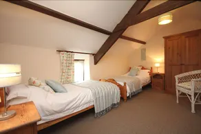 Self Catering Cottages at Handley Farm - Image 2