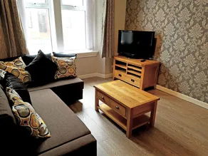 Dragon - Whitecrook Apartment 2 Bedroom Home - Image 2