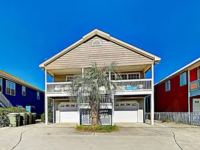 Fish N Hooks W/ Ocean-view Porch, Steps To Beach 5 Bedroom Home - Image 4