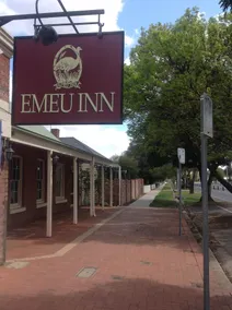 Emeu Inn Bed & Breakfast - Image 3