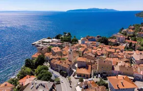 Stunning Home in Lovran With Wifi and 2 Bedrooms - Image 4