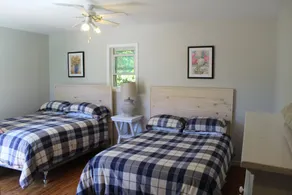 Mikinaak Cottage and Cabin Rentals - Image 5