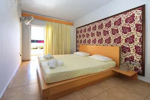 Rhodes Superior Suite, Luxury Poolside Resort - Image 4