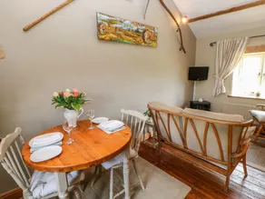 The Hay Loft - Image 5