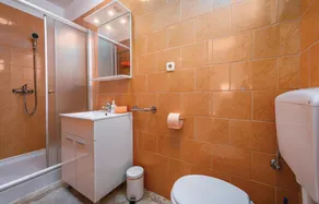 Beautiful Home in Podpican With Wifi and 3 Bedrooms - Image 2
