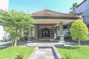 Airy Seminyak Petitenget Cendrawasih 9 Kuta Bali - Image 4