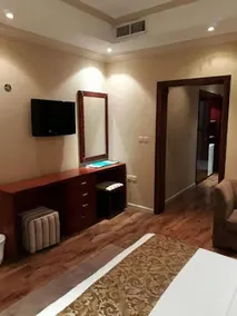 Nice Land Apart-Hotel - Image 4