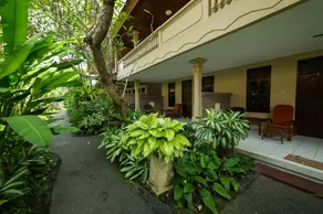 Airy Kuta Kartika Plaza Gang Puspa Ayu 12 Bali - Image 3