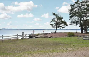 Stunning Home in Oskarshamn With 3 Bedrooms and Internet - Image 5
