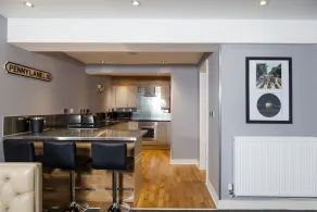EPIC Apart Hotel- Campbell Street - Image 3