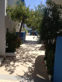 Lovely 1 Bedroom Apartm With Free Parking Sea View - Image 4