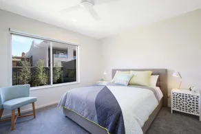 18 on Rayner - swish apartment Myrtleford - Image 2