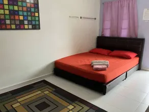 OYO HOME 90600 Ummi Chalet Dungun - Image 3