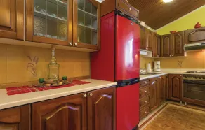Awesome Home in Pula with WiFi, Hot Tub & Sauna - Image 4