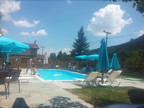 Ziakas Hotel - Image 2
