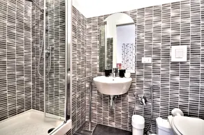 Romantica Rooms - Image 5