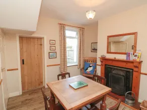 Puffin House - Image 3