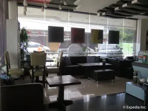The Metropolis Suites Davao - Image 2