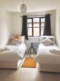 Ashdown Apartment - Image 4
