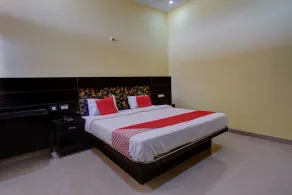 Ss Residency BY OYO Rooms - Image 2