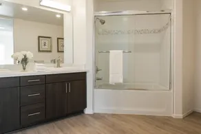 Marina Del Rey Waterfront Apartments - Image 2