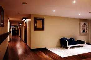 Saw Apartments - Image 4