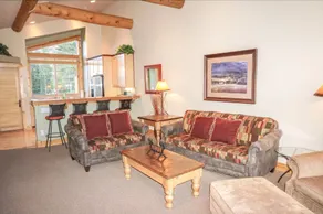 The Sentinels 7 Townhome 2 Br townhouse by RedAwning - Image 2