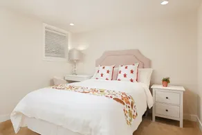 3BD Stylish Cozy Basment Suite in Riley Park - Image 4