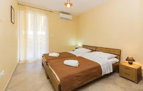 House in Žman for 14 people with 6 rooms Ref. 622555 - Image 5