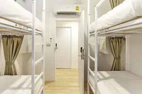 LiveitUp Asok Hostel - Image 3