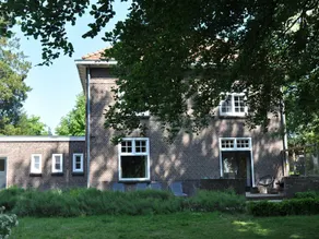 Spacious Holiday Home in Borkel en Schaft With Garden - Image 2