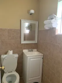 Economy Inn Motel - Image 5